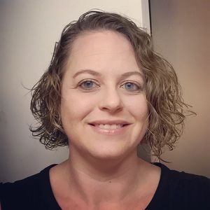 Meet your Posher, Courtney